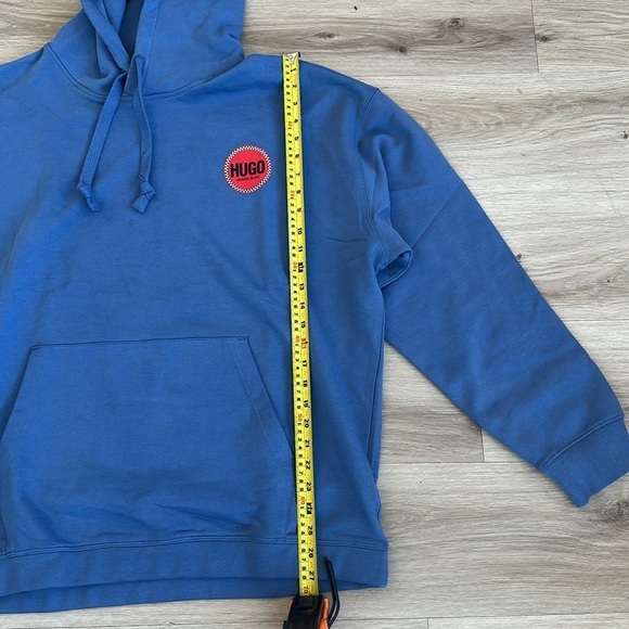 Hugo Decrincio Logo Graphic Hoodie
HUGO runs small - Picture 10 of 10